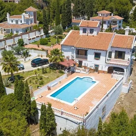 Aroha - Huge Villa, Sea Views & 2 Pools * Frigiliana