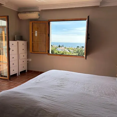 Aroha - Huge Villa, Sea Views & 2 Pools Villa