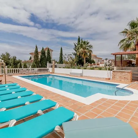 Aroha - Huge Villa, Sea Views & 2 Pools Villa