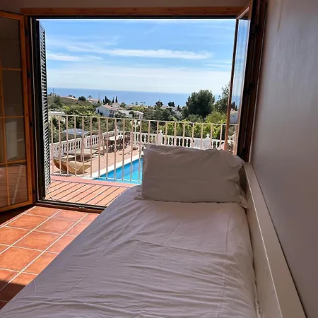 Aroha - Huge Villa, Sea Views & 2 Pools Villa *