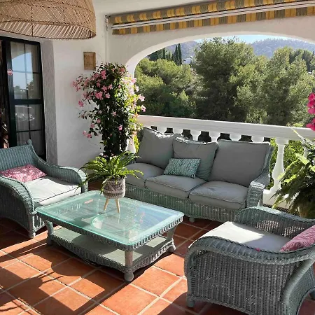 Villa Aroha - Huge Villa, Sea Views & 2 Pools Frigiliana