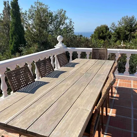 Aroha - Huge Villa, Sea Views & 2 Pools Villa *