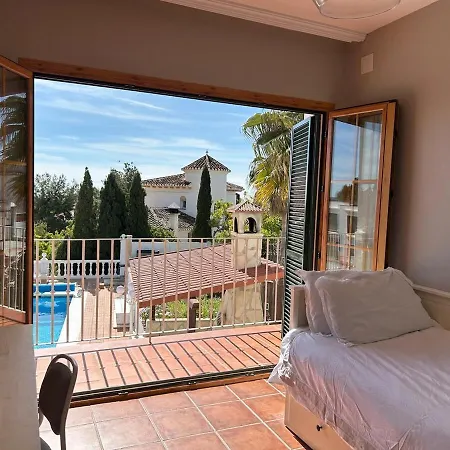 Aroha - Huge Villa, Sea Views & 2 Pools Villa *