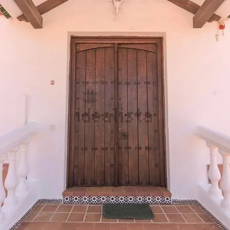 Aroha - Huge Villa, Sea Views & 2 Pools Villa